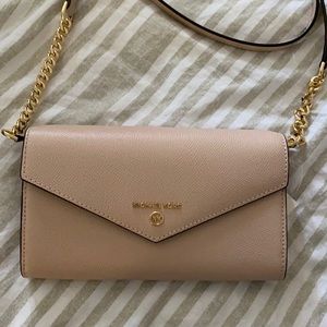 NWT Michael Kors Phone Crossbody - Soft Pink